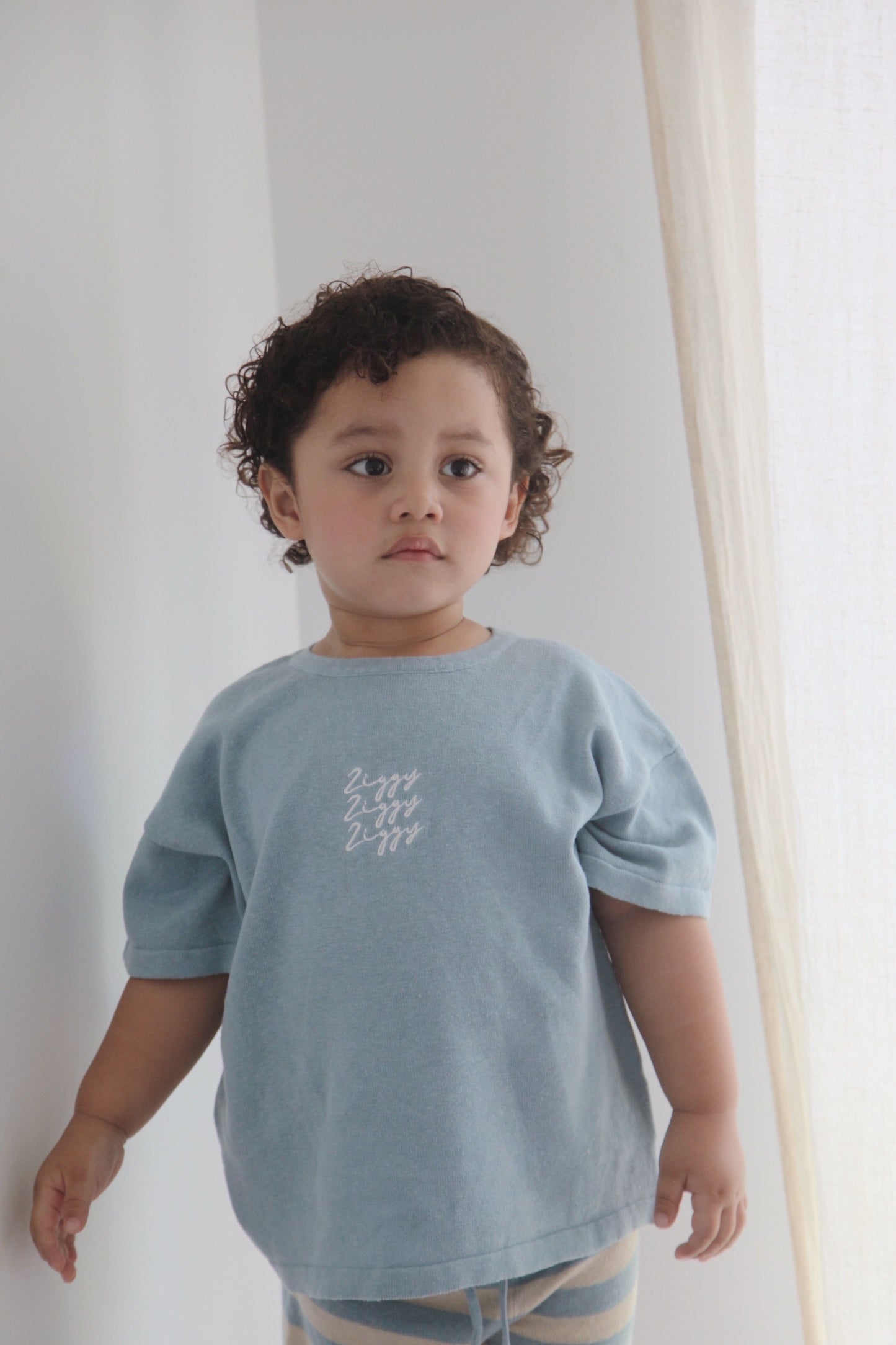 SIGNATURE TEE | ATIS (KIDS)