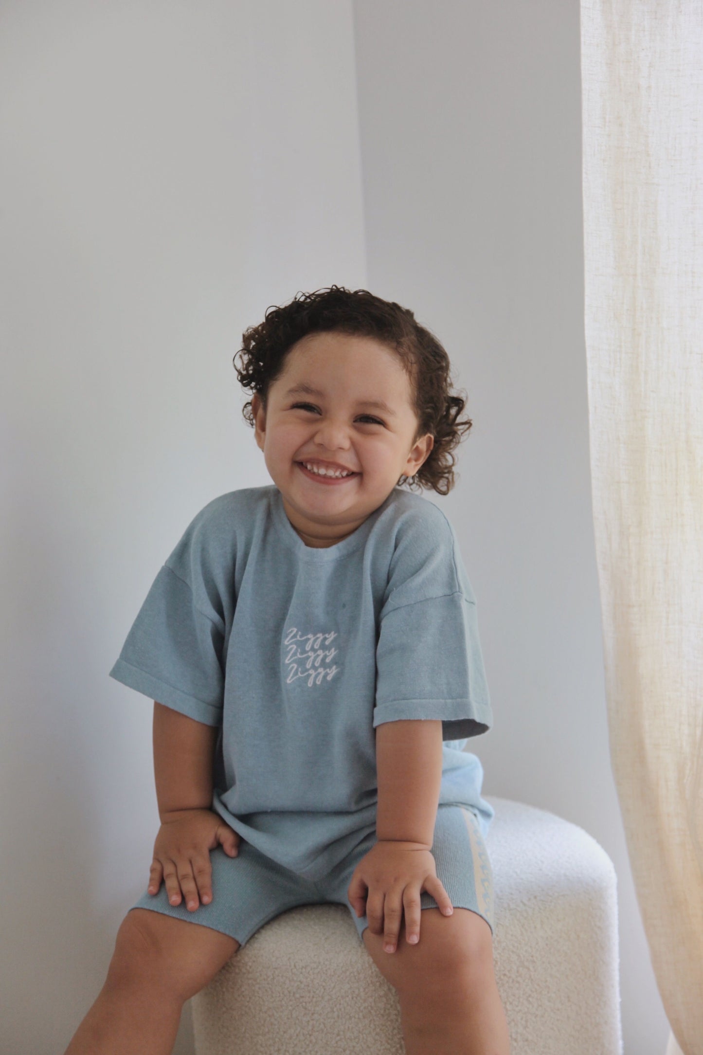 SIGNATURE TEE | ATIS (KIDS)