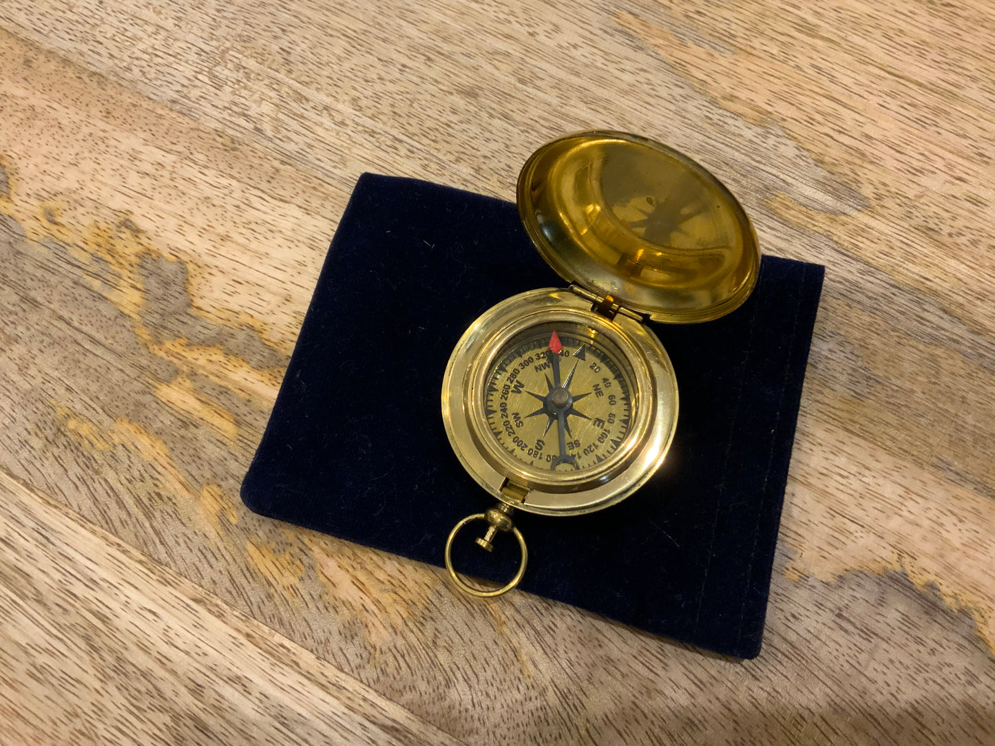 Compass - Flip Out Lid Shiny Brass finish